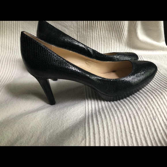 Black snake skin heels 👠 - Picture 3 of 5